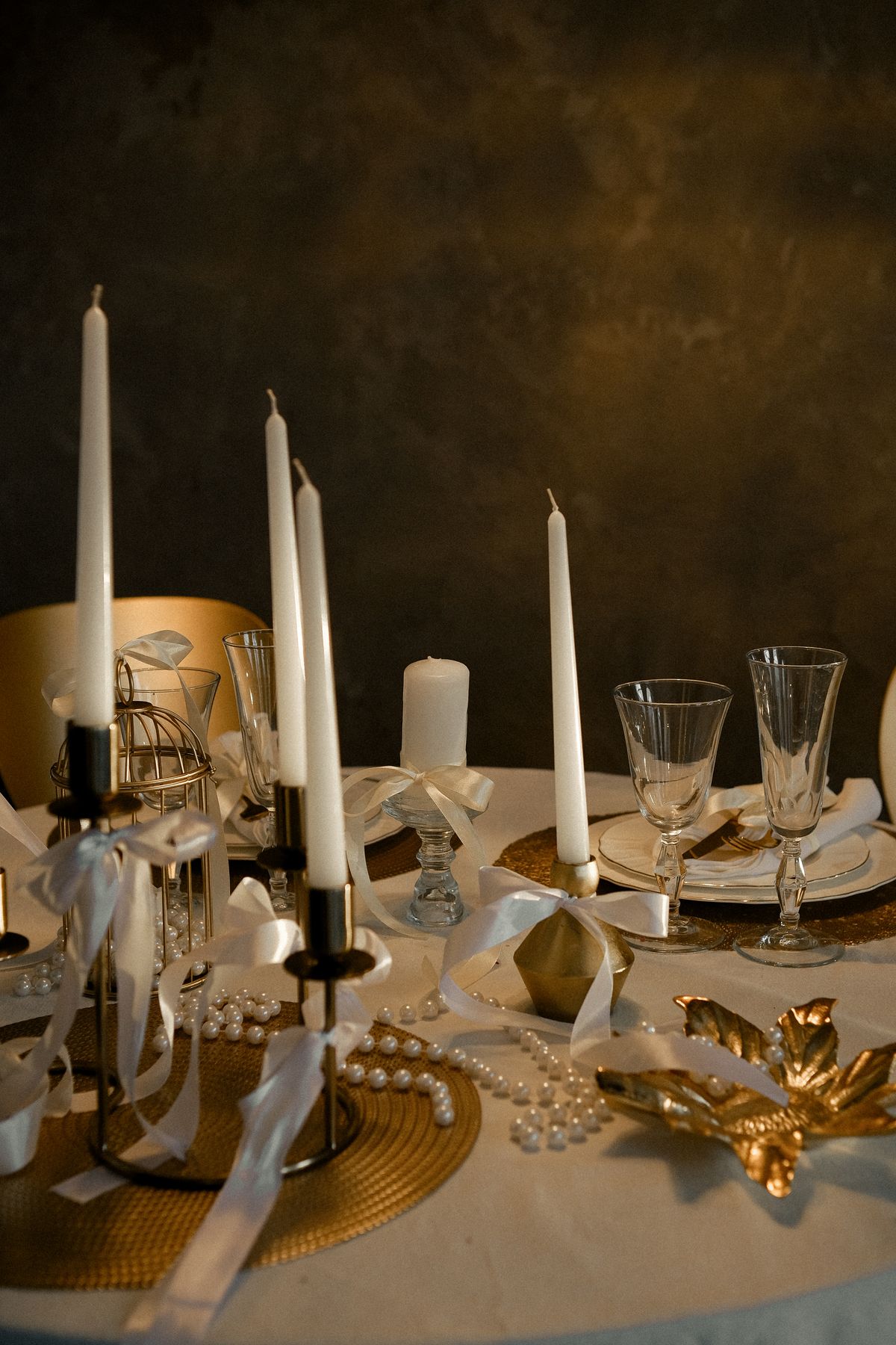 Gold and cream table setting